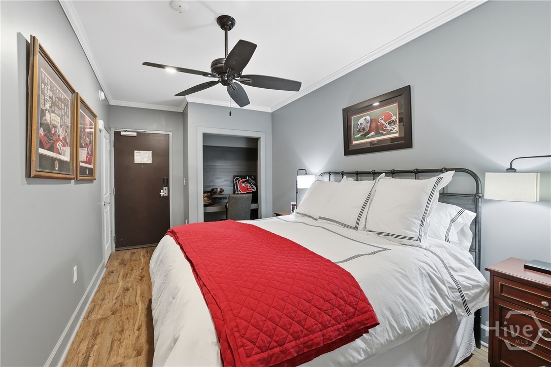 250 W Broad Street 405