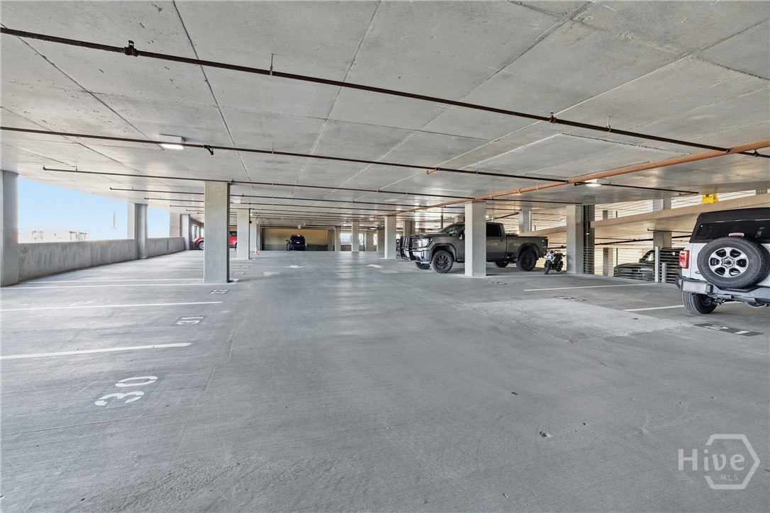 250 W Broad Street 405