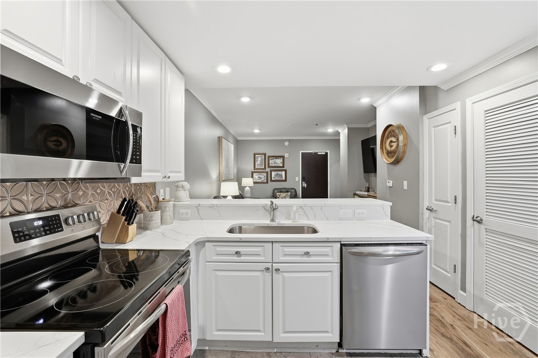 250 W Broad Street 405