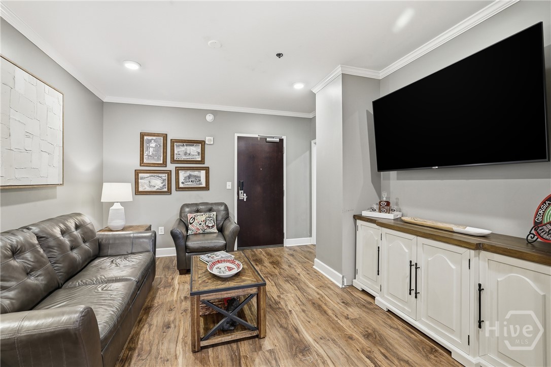 250 W Broad Street 405