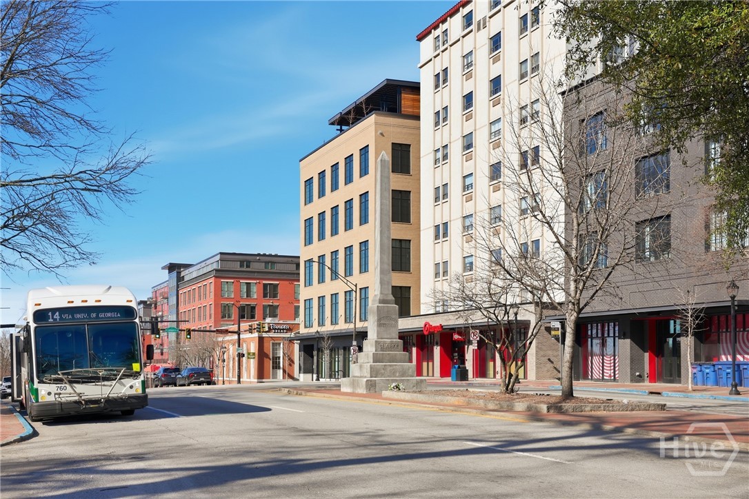 250 W Broad Street 405