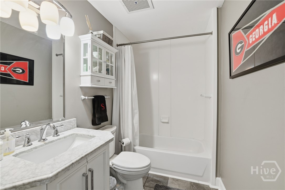 250 W Broad Street 405