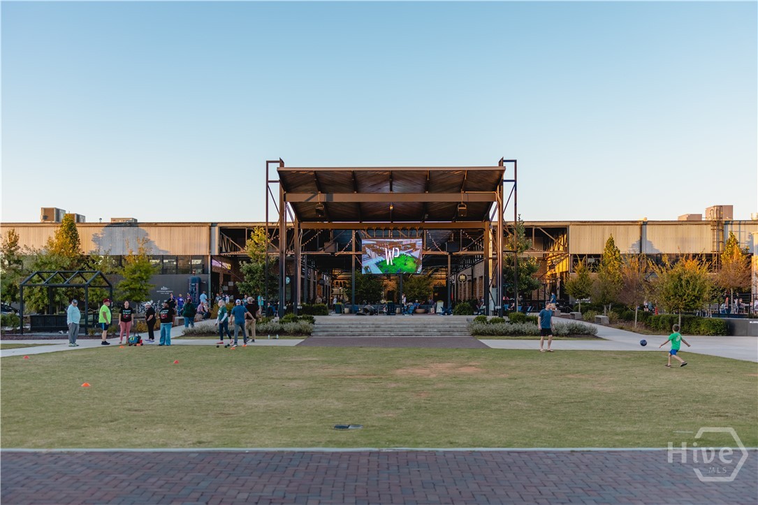 2725 Electric Avenue