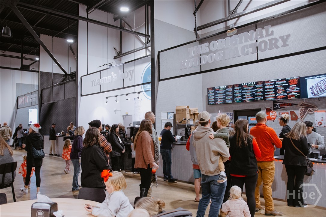 2725 Electric Avenue