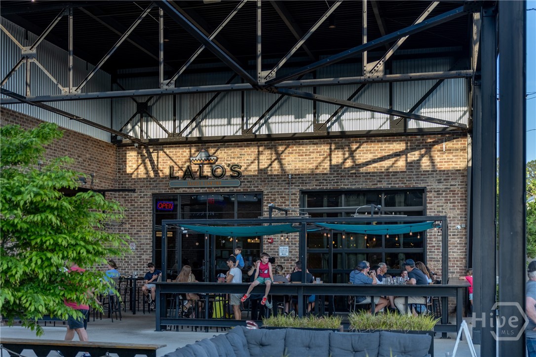 2725 Electric Avenue