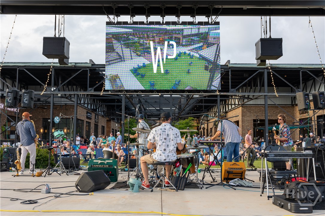 2625 Electric Avenue