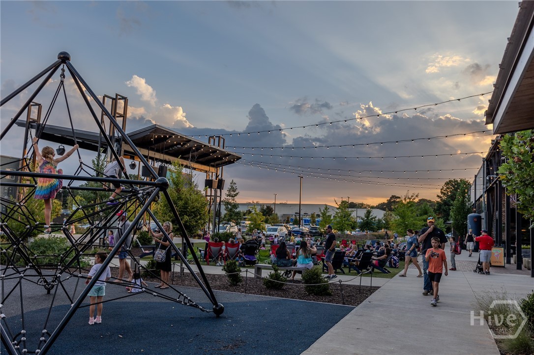 2765 Electric Avenue