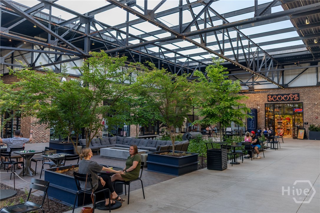 2765 Electric Avenue