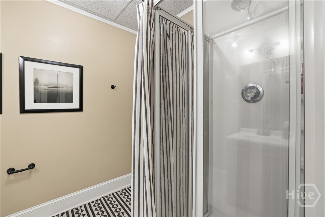 136 Deerhollow Road