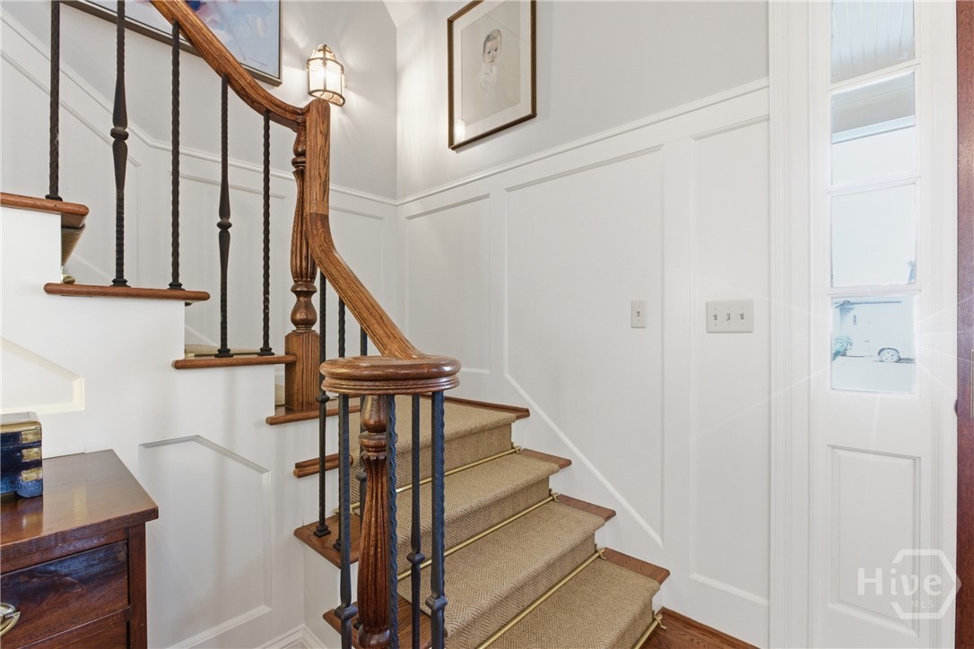 221 Hamilton Road