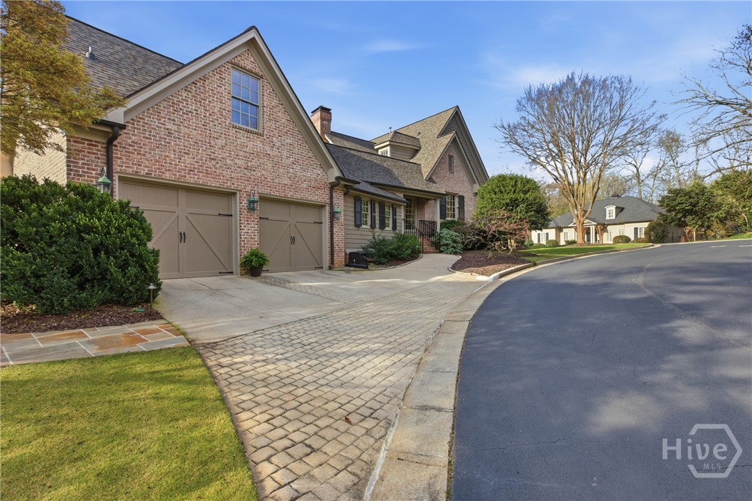 221 Hamilton Road