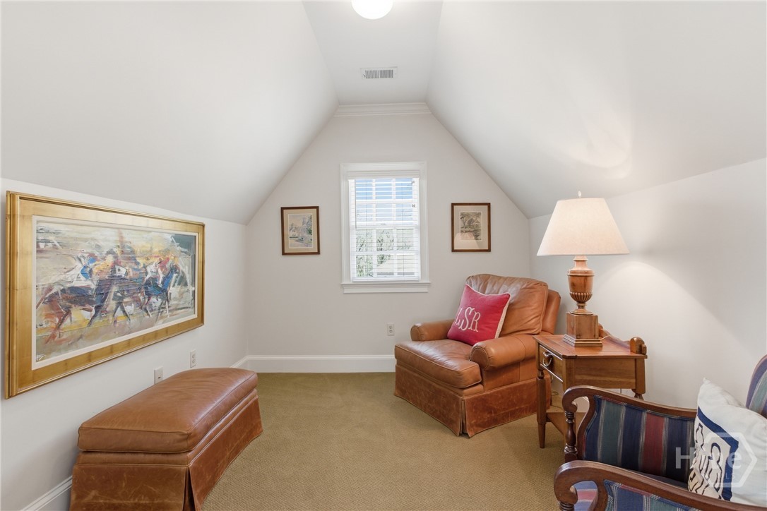 221 Hamilton Road