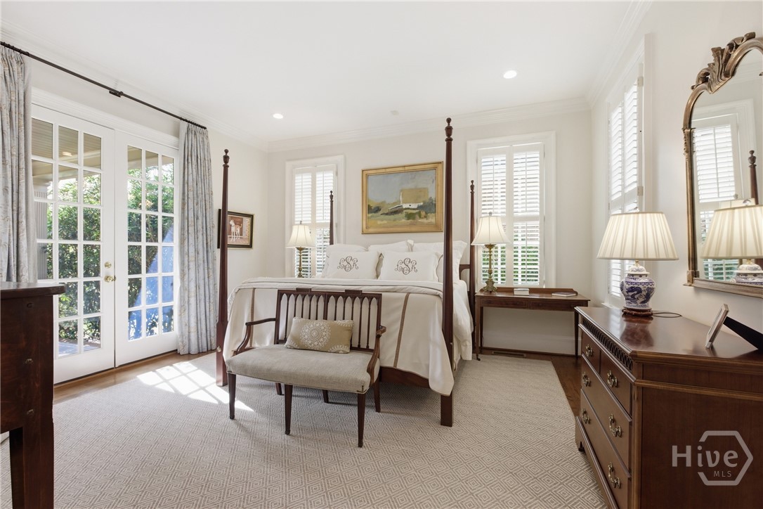 221 Hamilton Road