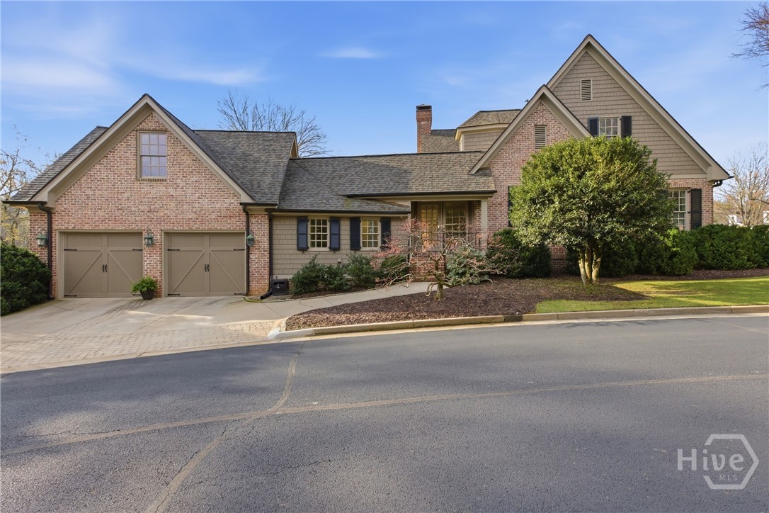 221 Hamilton Road