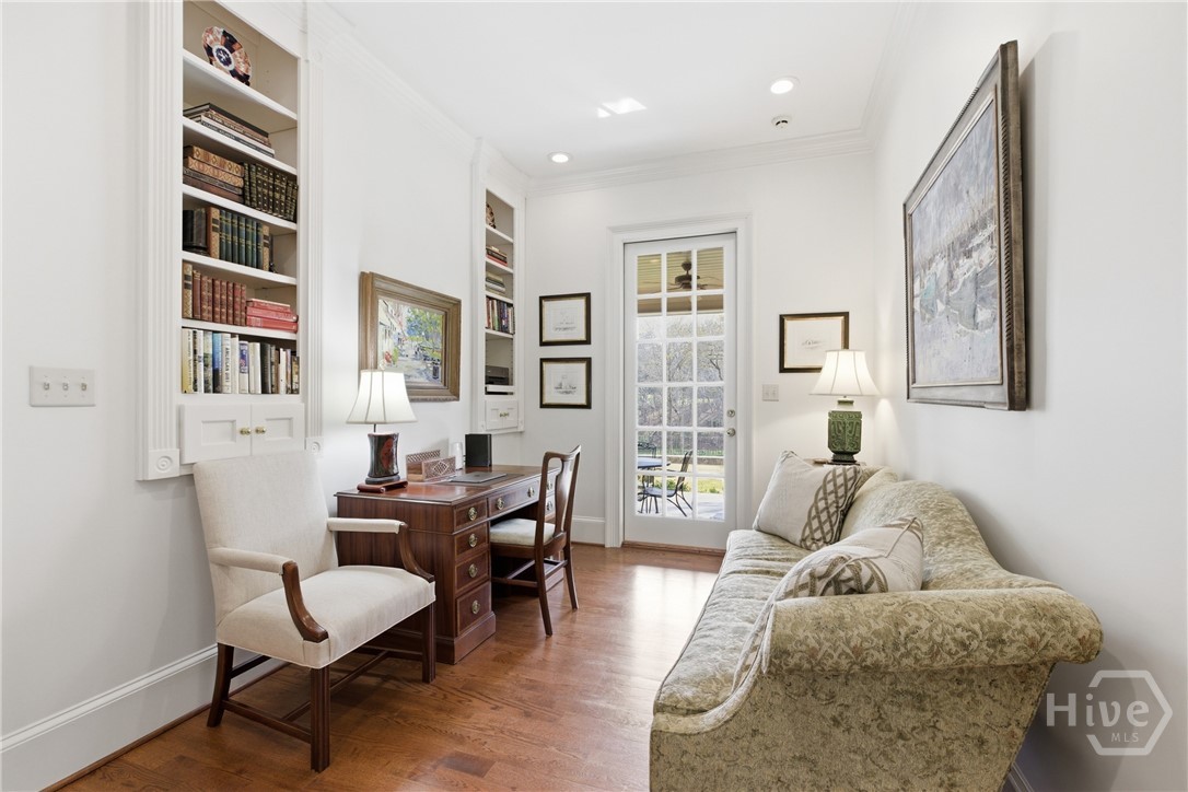 221 Hamilton Road