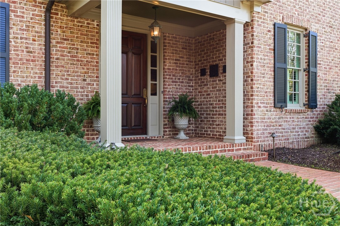 221 Hamilton Road