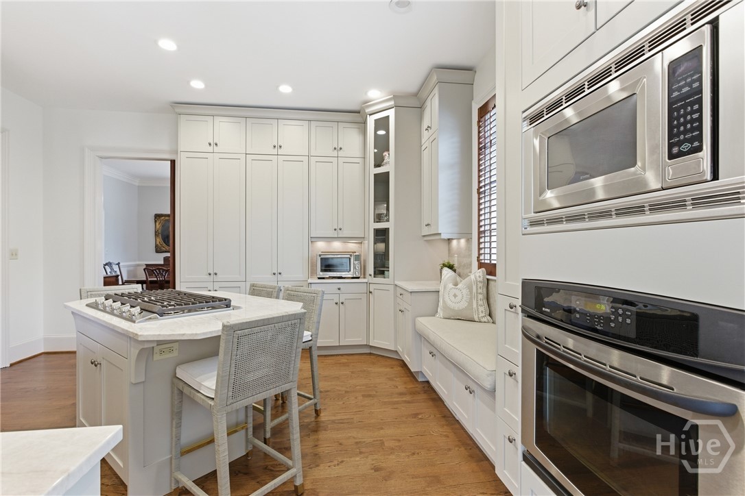 221 Hamilton Road