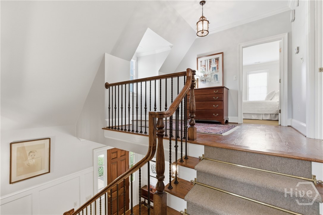 221 Hamilton Road