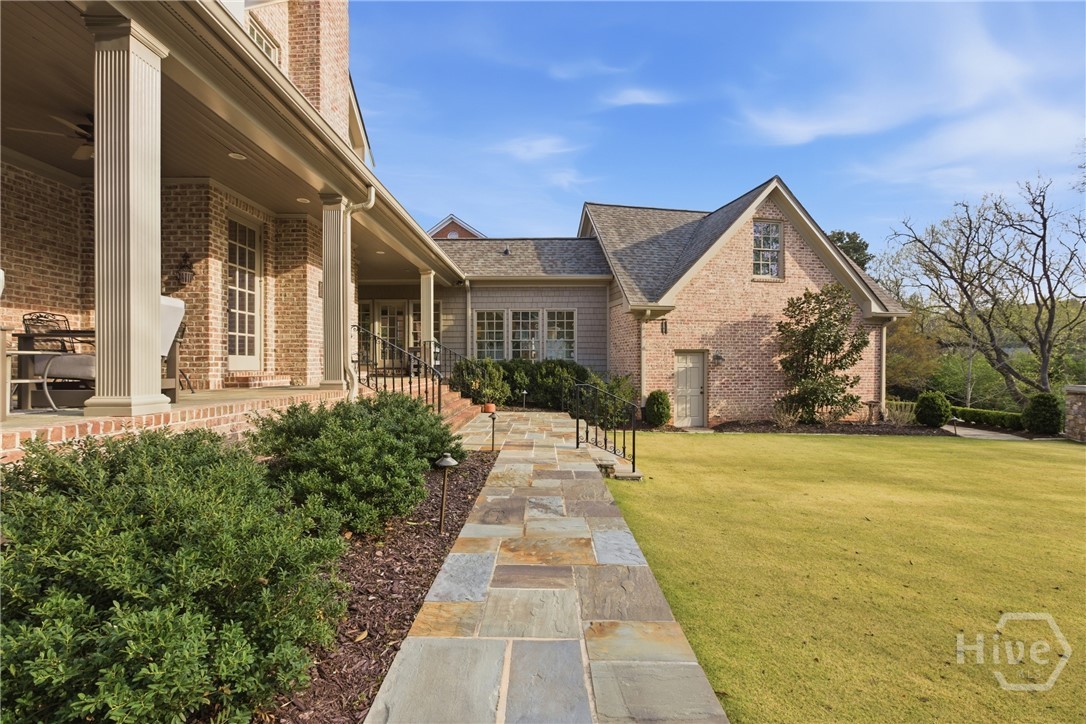 221 Hamilton Road