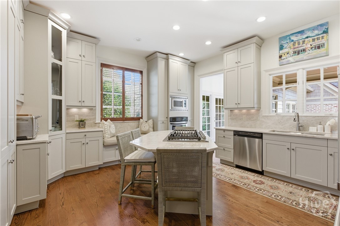 221 Hamilton Road