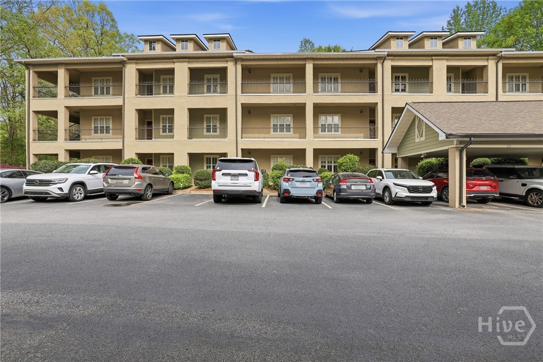 125 Wood Lake Drive 305