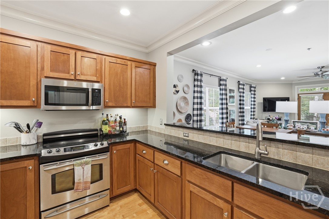 125 Wood Lake Drive 305