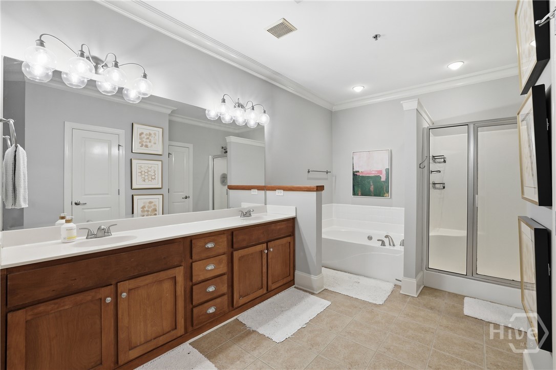 125 Wood Lake Drive 305