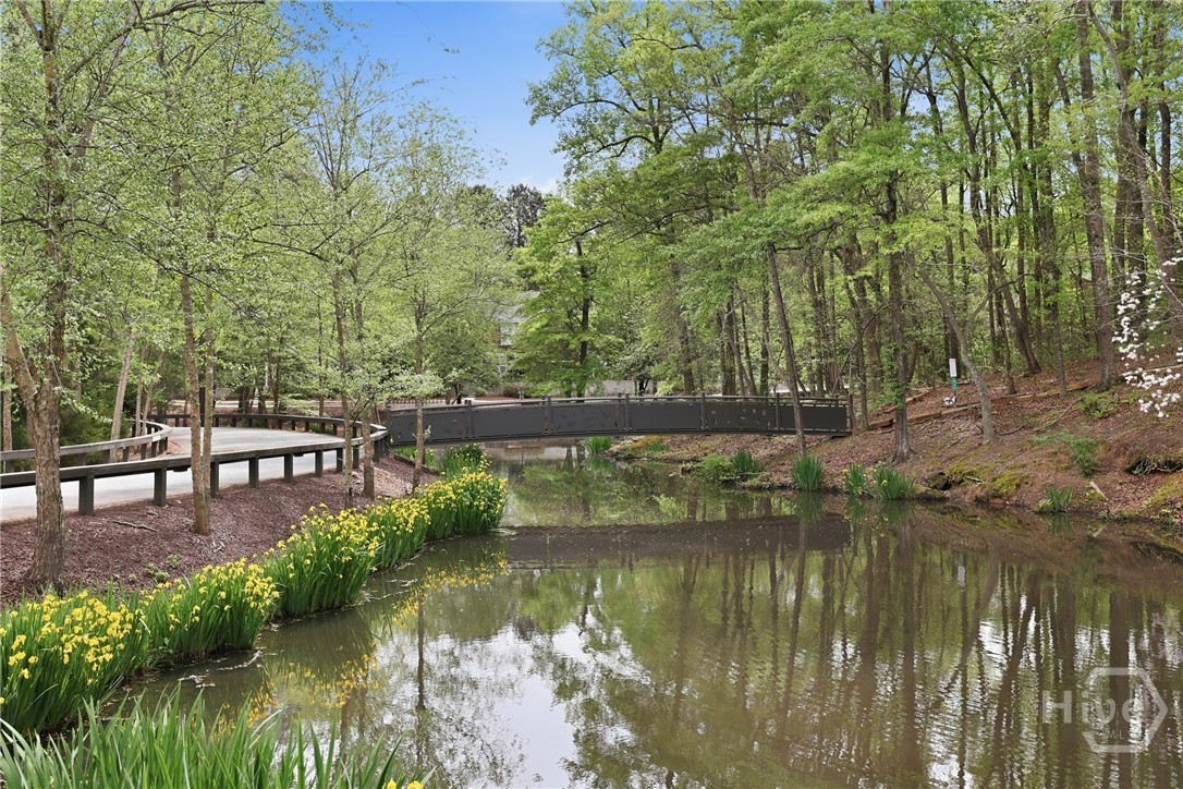 125 Wood Lake Drive 305