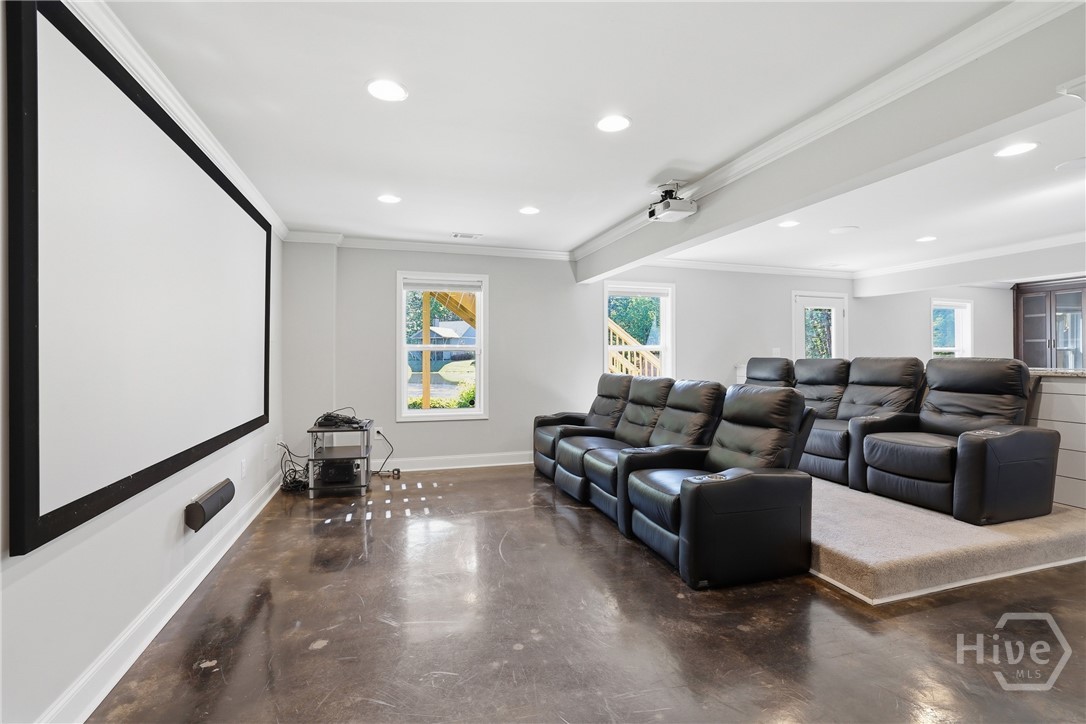 1976 Grove Park Boulevard