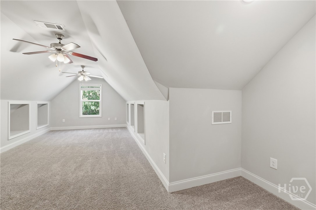 1976 Grove Park Boulevard