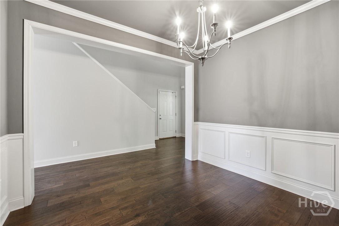 1976 Grove Park Boulevard