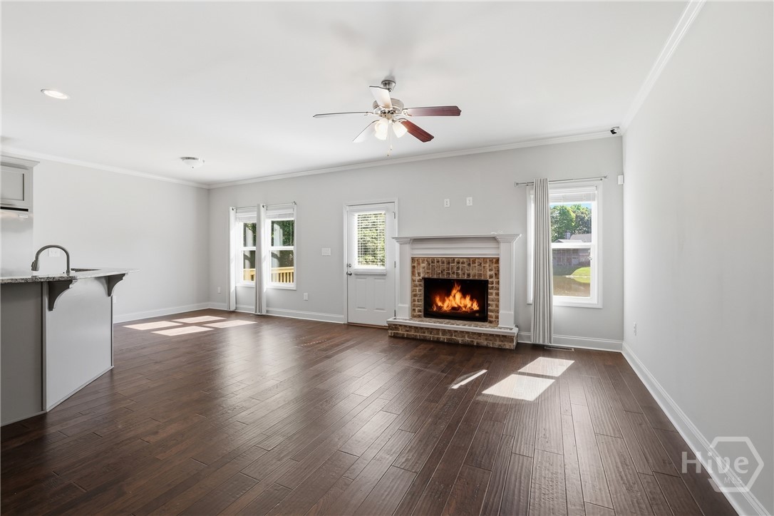 1976 Grove Park Boulevard