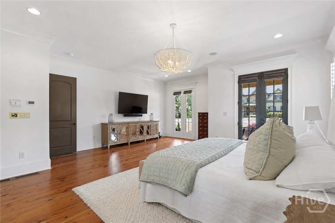 1351 Wareview Court