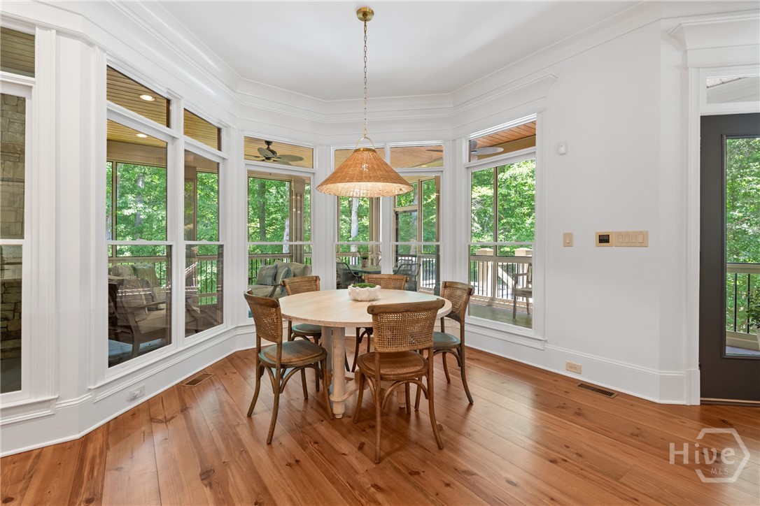 1351 Wareview Court