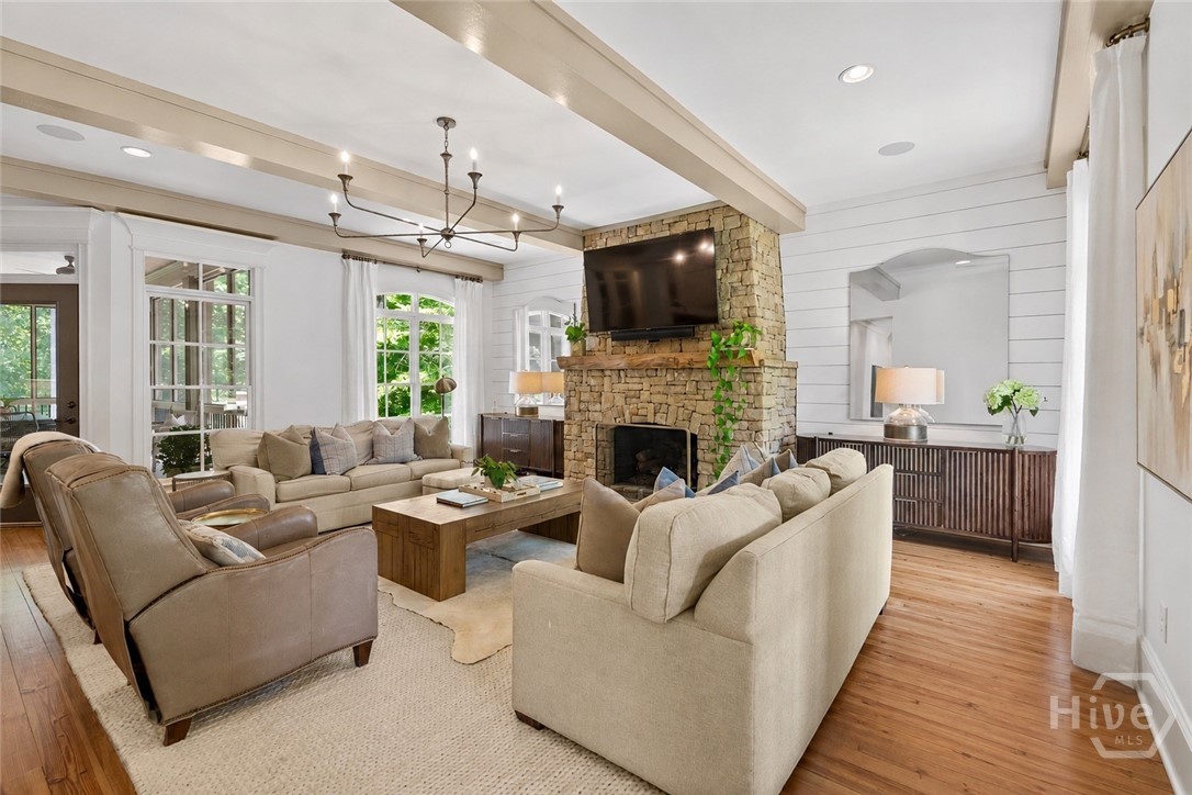 1351 Wareview Court