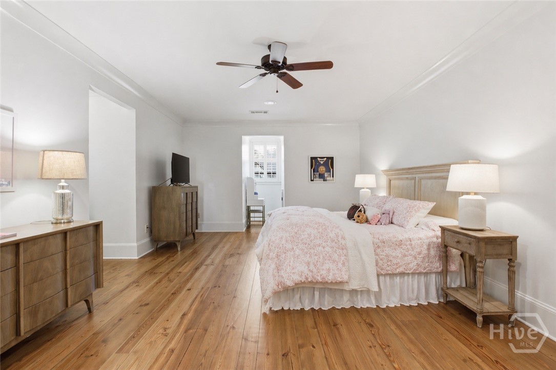 1351 Wareview Court