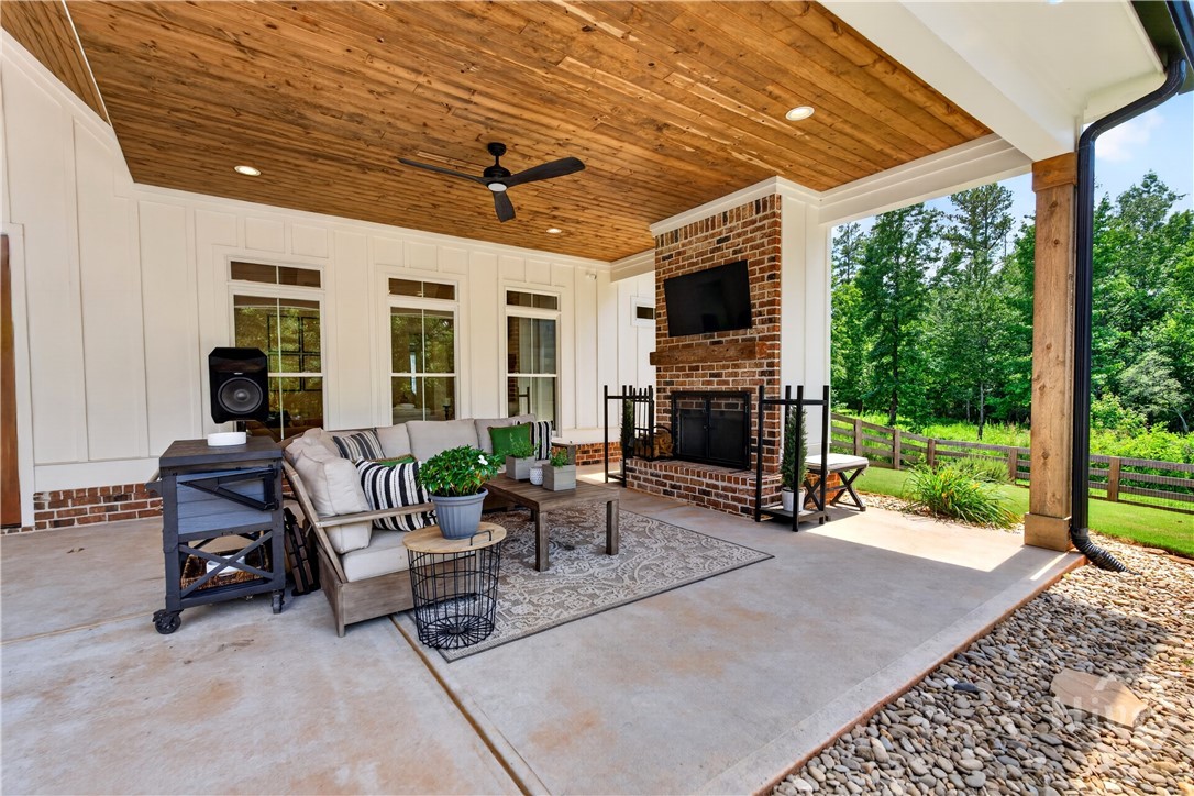 1033 McLeod Estates Drive