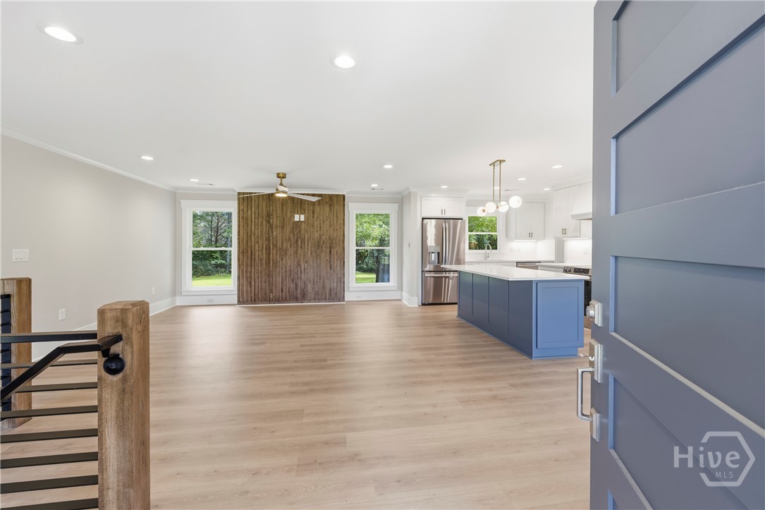 1090 Kenway Drive