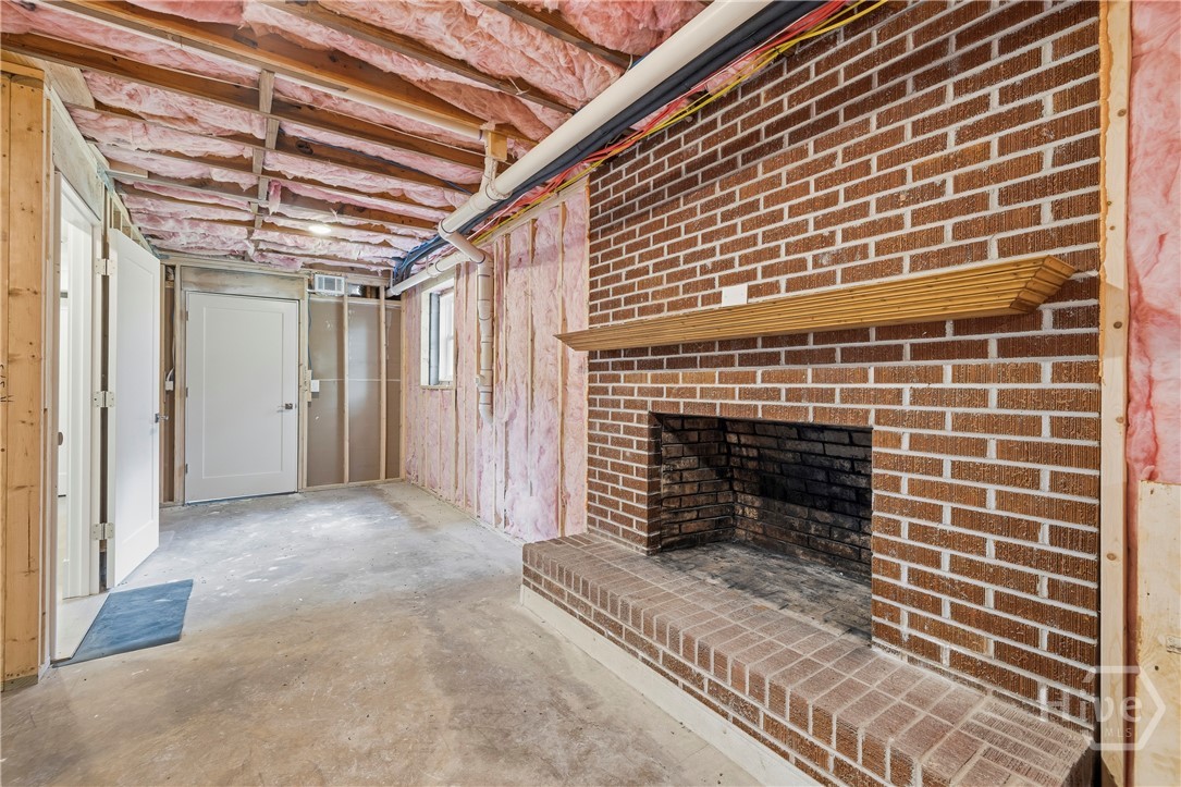 1090 Kenway Drive