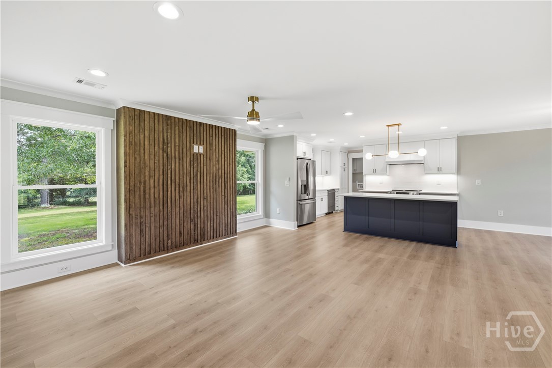 1090 Kenway Drive