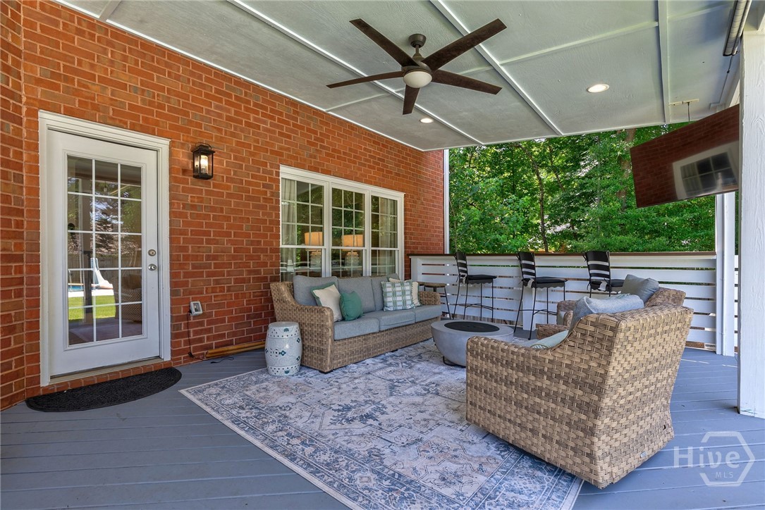 1120 Lake Welbrook Drive