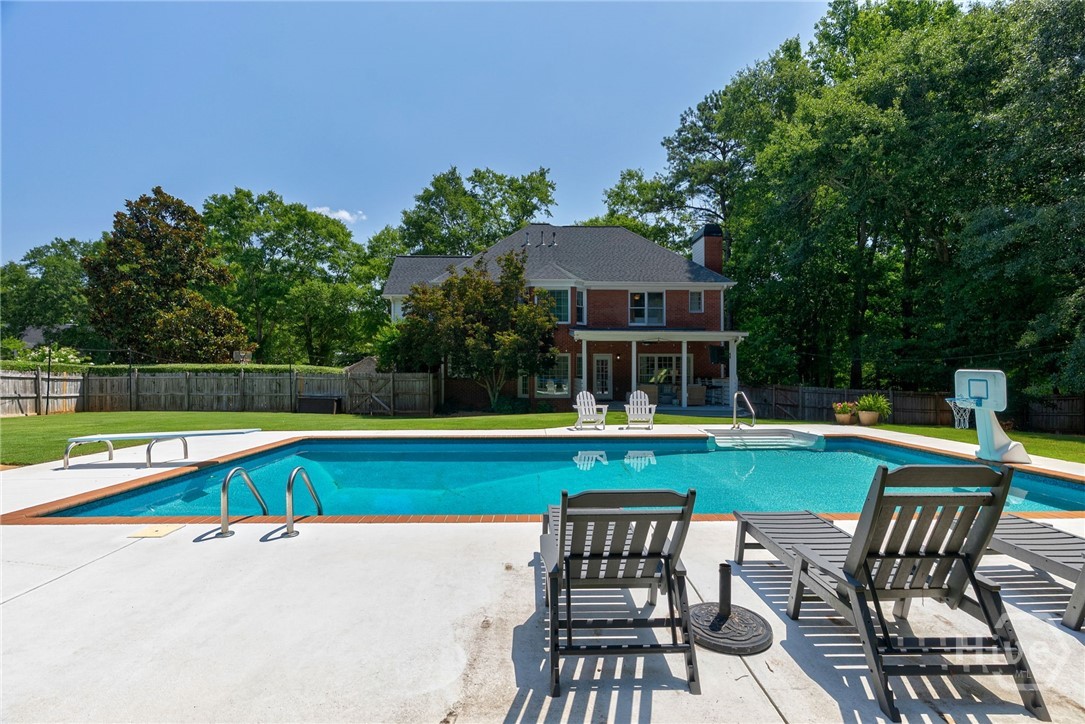 1120 Lake Welbrook Drive