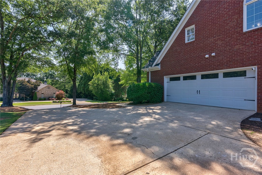 1120 Lake Welbrook Drive