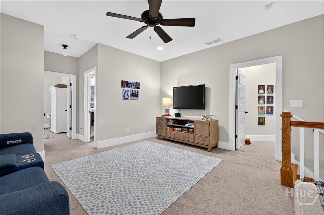 1596 Allens Way