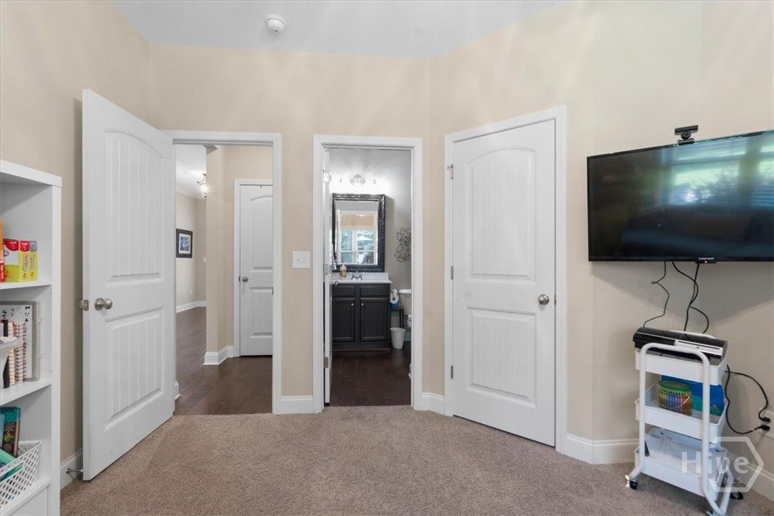 1517 Grove Brook Lane