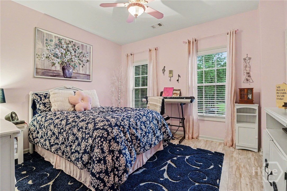 1734 Lakeland