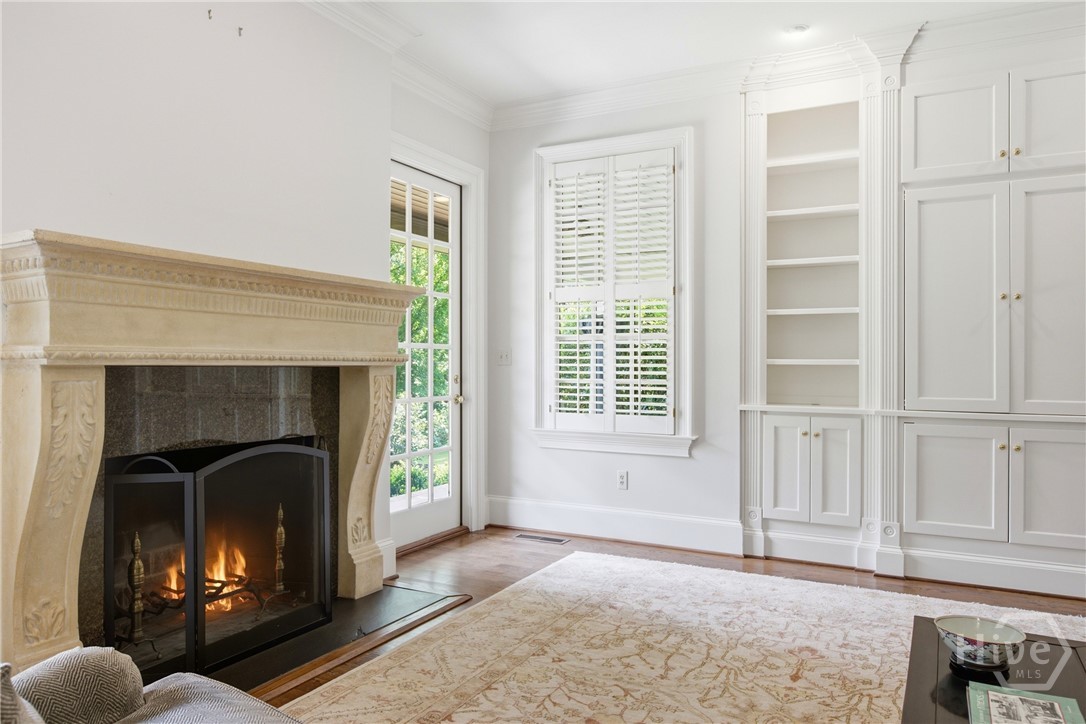 221 Hamilton Road