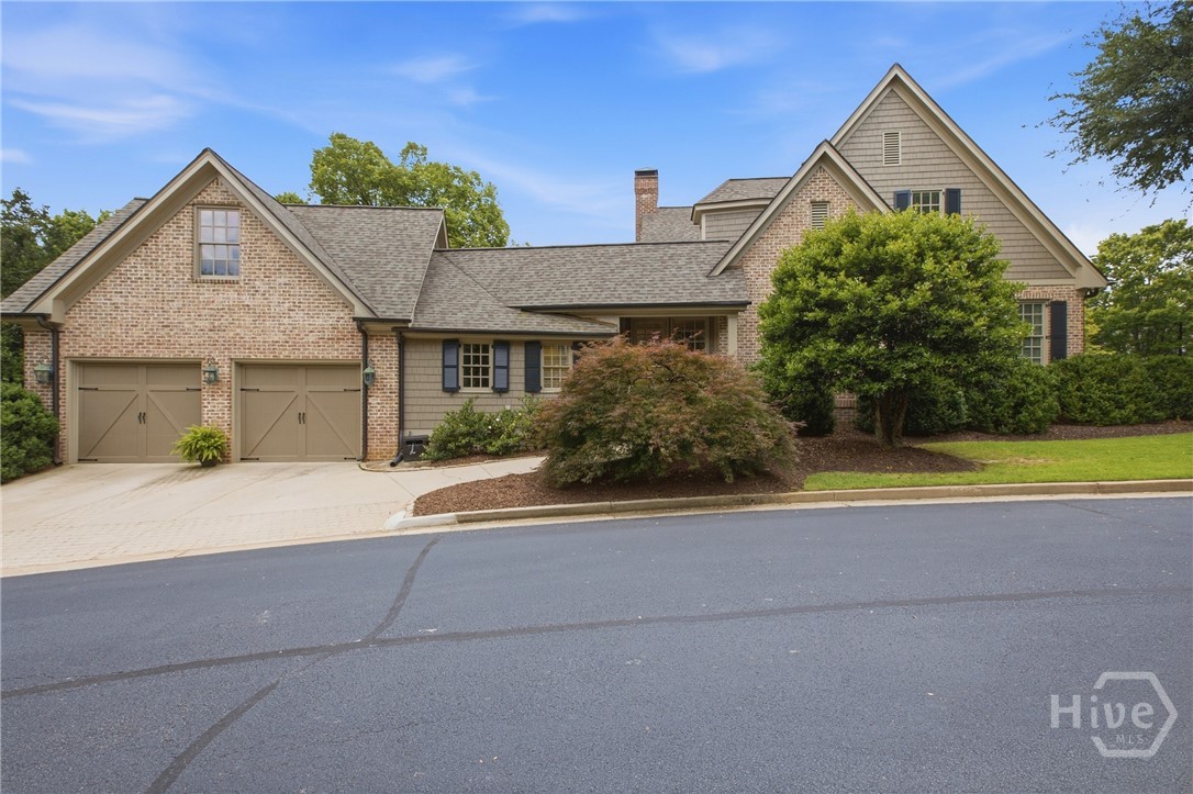 221 Hamilton Road