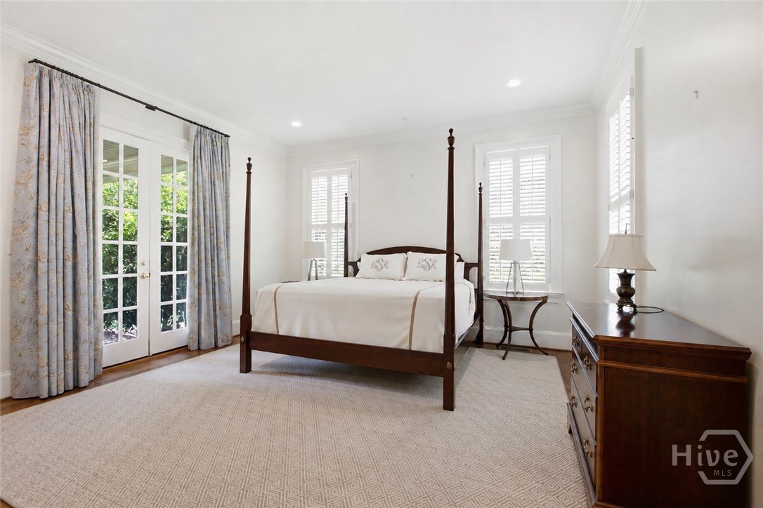 221 Hamilton Road