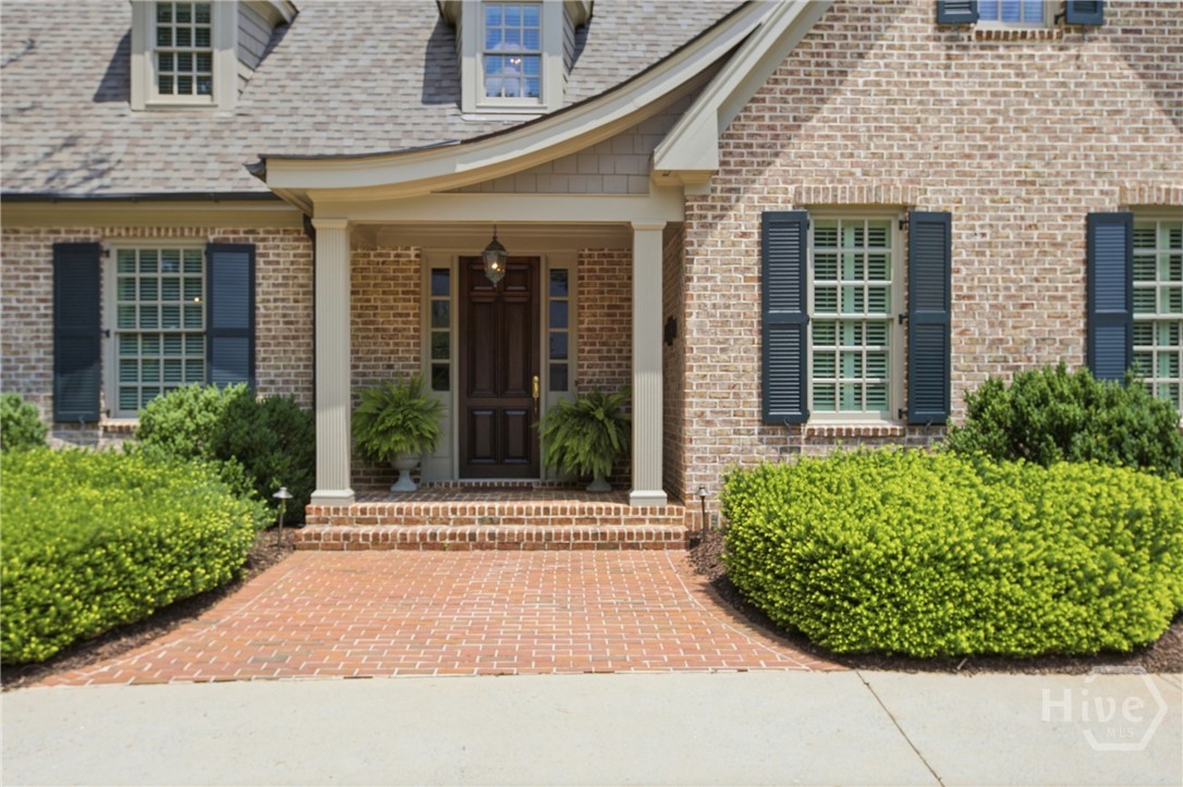 221 Hamilton Road